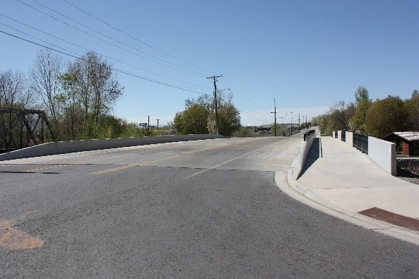 Independence Bridge photo 2